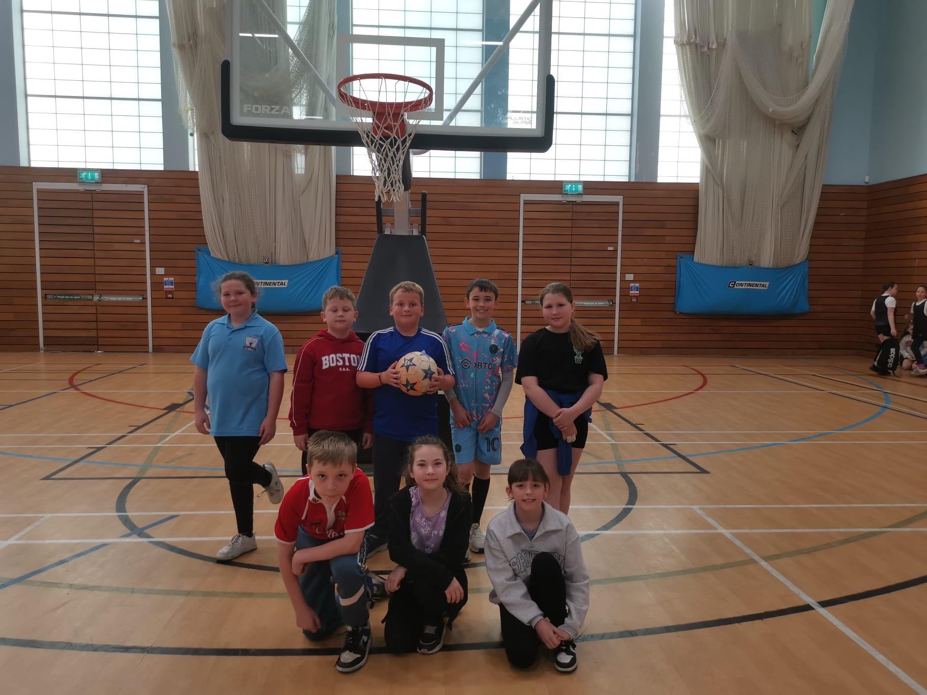 y5 basketball 2.jpg